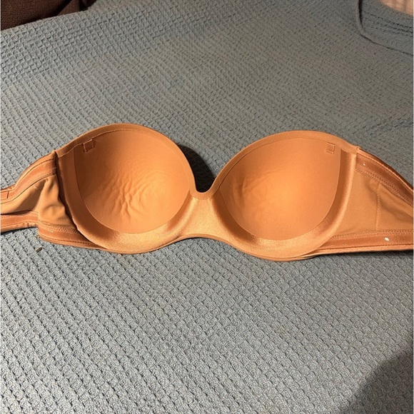 Warners 34DD strapless bra - Picture 3 of 4